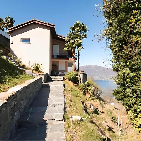 Casa Amare - Einzeln Stehendes Haus Mit Spektakulaerer Aussicht Casa vacanze Gambarogno
